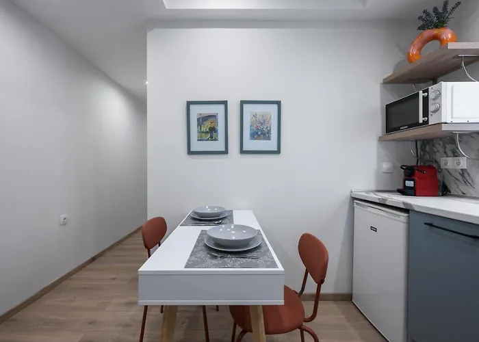 Apartment Urban Escape By Luxlikehome
